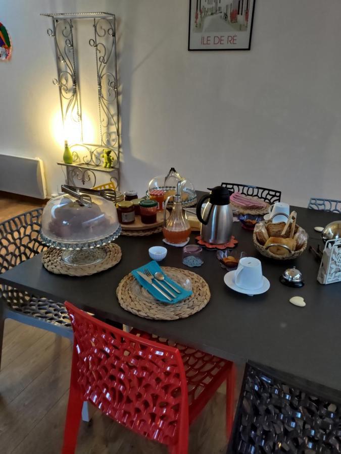 Au Clos Des Figues Hotell Chambon  Exteriör bild