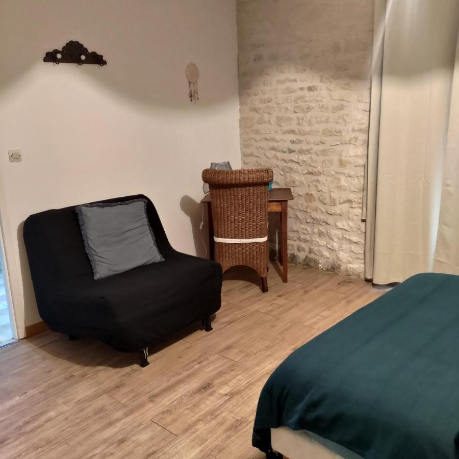 Au Clos Des Figues Hotell Chambon  Exteriör bild